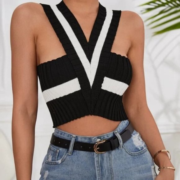 Colorblock Black white Ribbed Cropped tank top V-neck Knit Halter - Picture 6 of 7